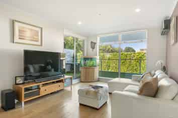 105/19 Bute Road, Browns Bay