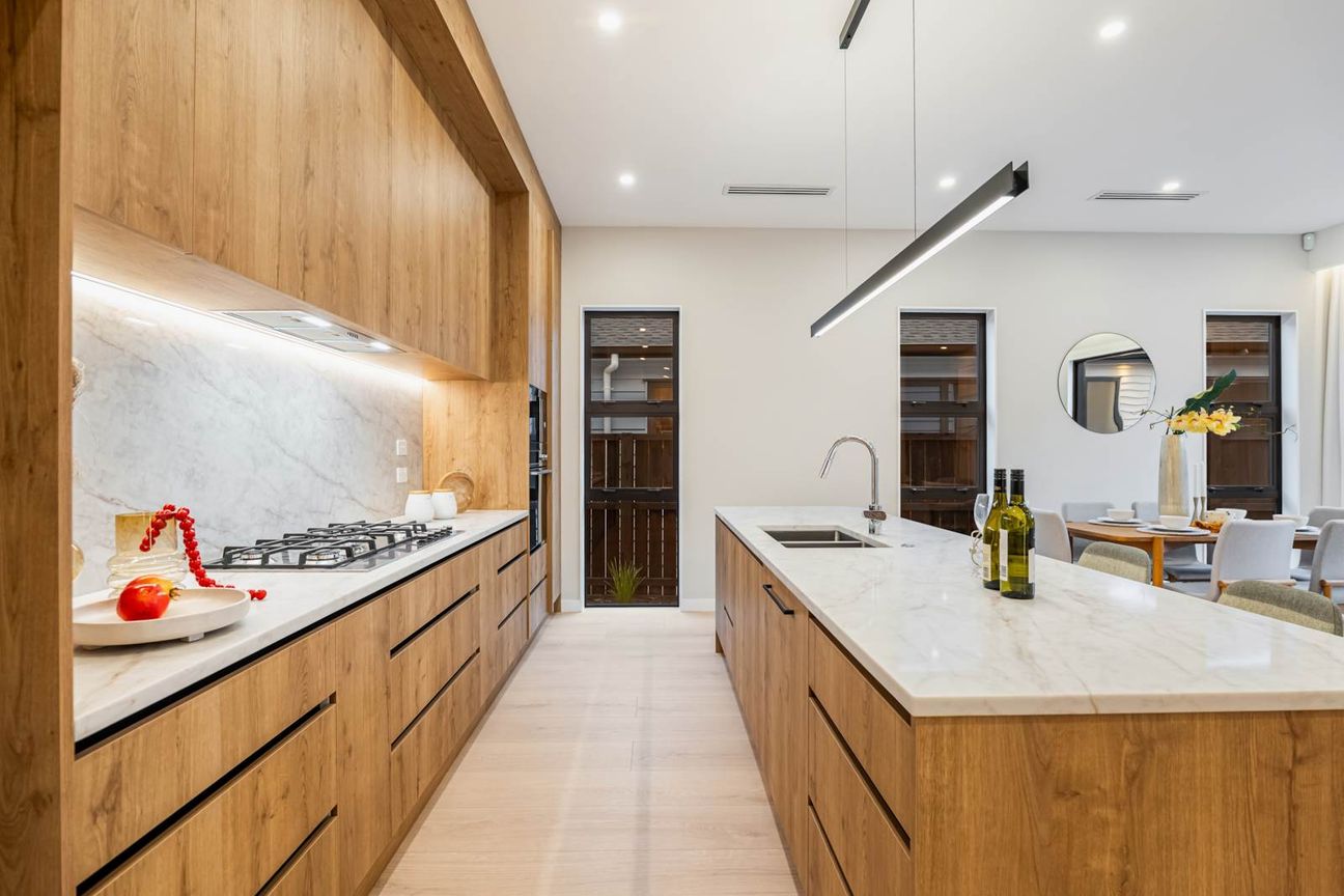 Family Home with Granny Potential - Vista 6