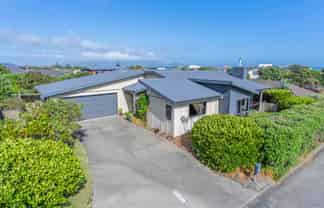 148 Field Way, WAIKANAE BEACH