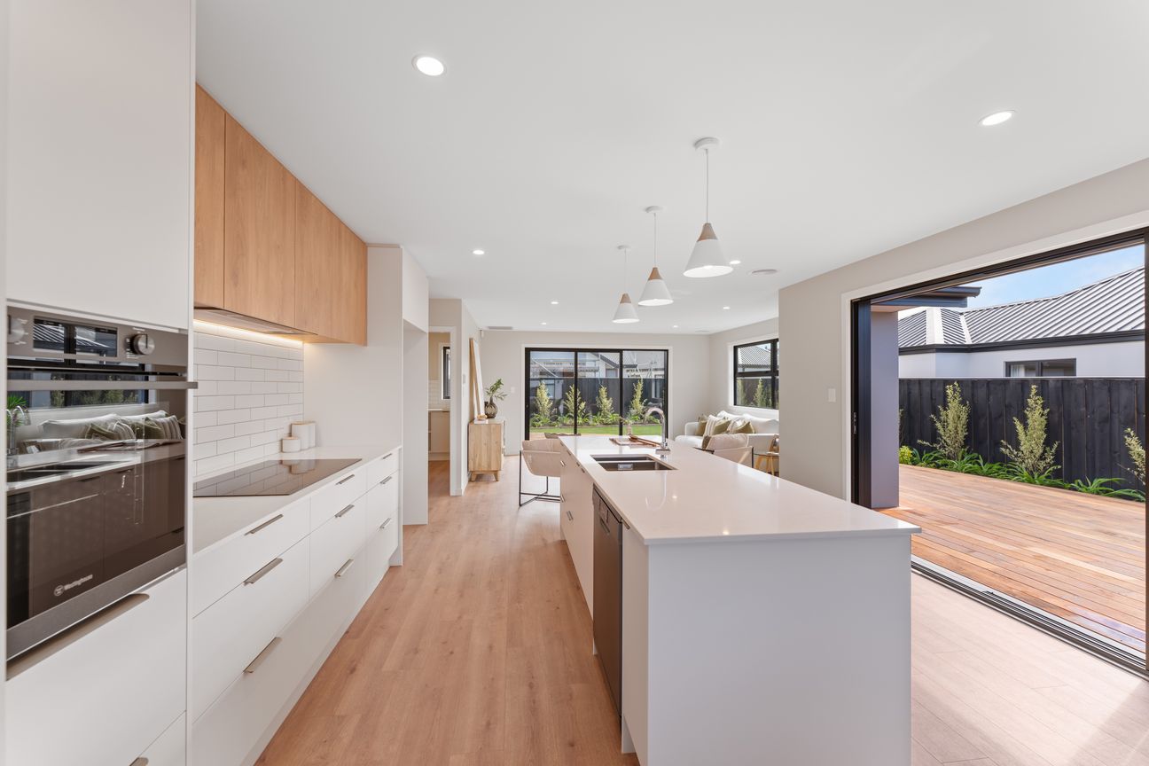 Best Buying in Oakbridge? Owners Want Action! - Widok 4