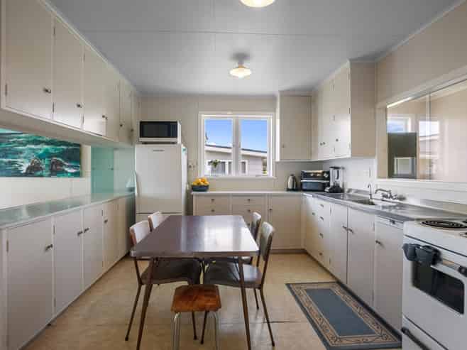 24 Esplanade Road, Ongare Point, Katikati