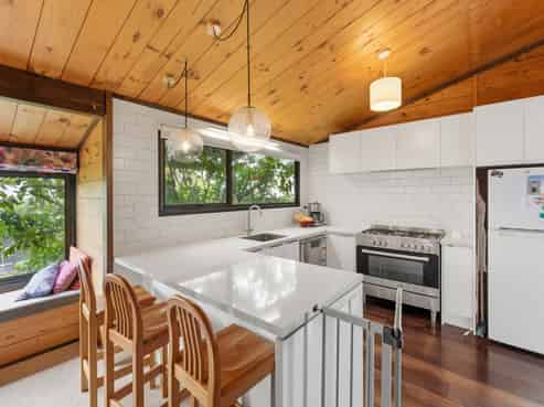 10A Virginia Place, Whalers Gate