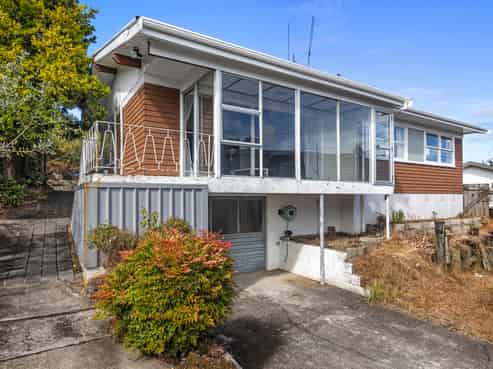 142 Welcome Bay Road, Welcome Bay
