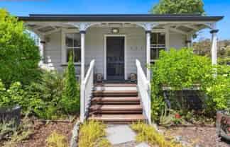 15 Pomare Road, Russell