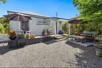 15 Pomare Road, Russell