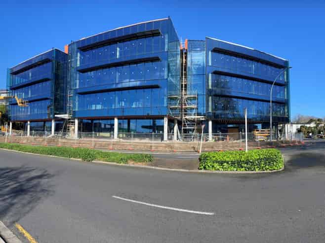 Premium space - huge profile