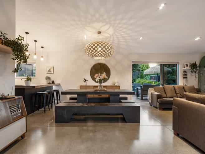 209 Kiwi Road, Whangamata