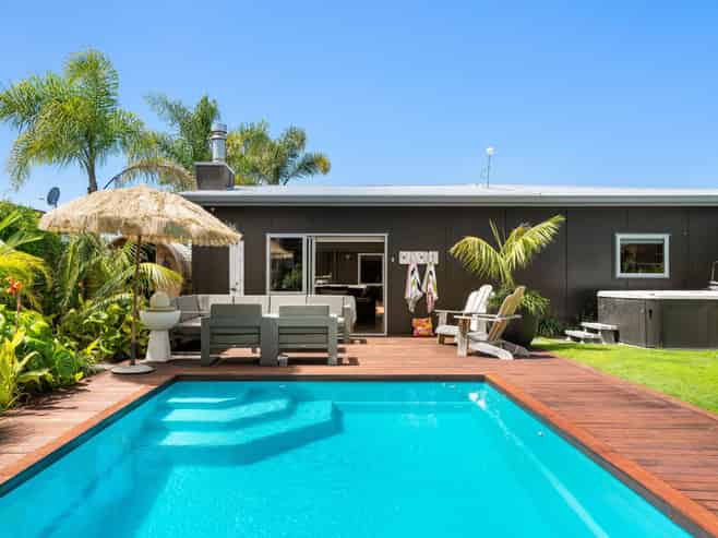 209 Kiwi Road, Whangamata