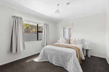 73 Gilbass Avenue, Hamilton Lake