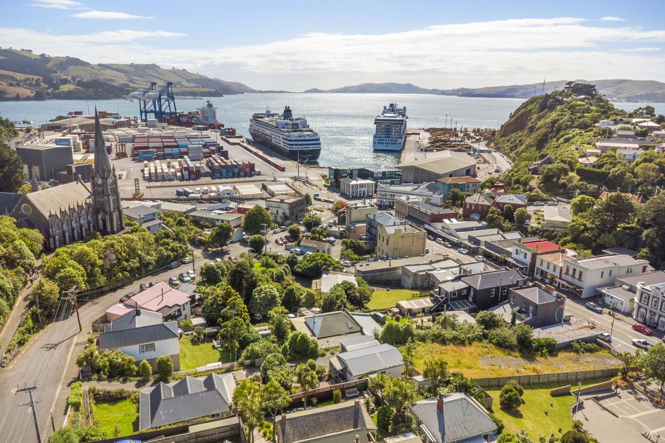 Harbour Views, Great Garaging, Not Yet Under Offer - Widok 2
