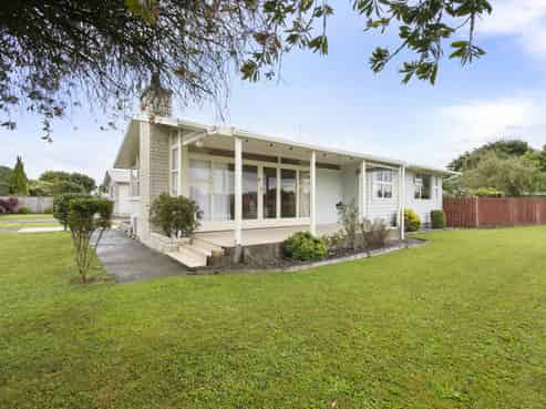 2 Racecourse Avenue, Marton