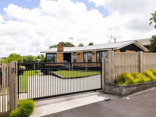 32 Corrin Street, Melville