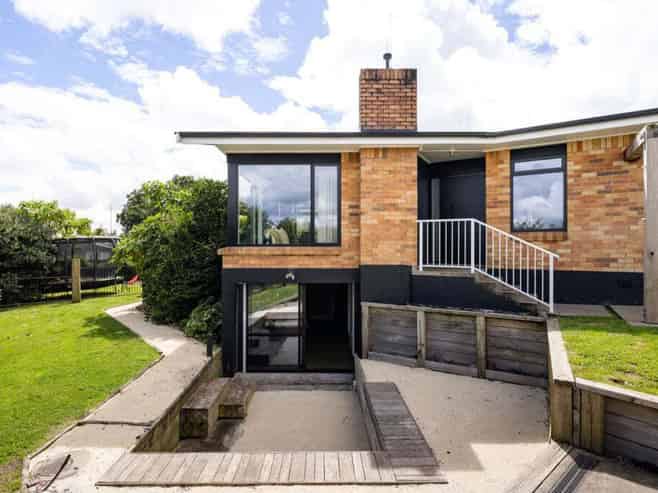 32 Corrin Street, Melville