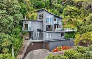 10 Waitea Road, Muriwai