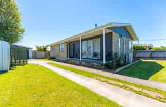 3 Killick Place, Marchwiel