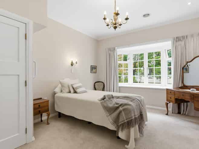 3 Selwyn Crescent, College Estate