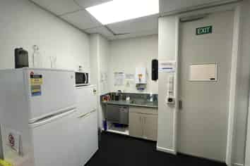 Flexible Penrose office opportunity