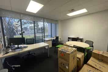 High-quality office space with fitout