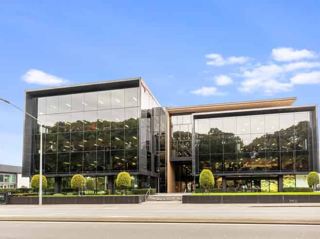 Stunning Turnkey A Grade Office Floor – Overlooking Hagley Park
