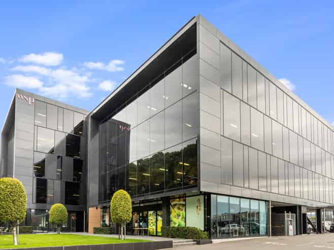 Stunning Turnkey A Grade Office Floor – Overlooking Hagley Park