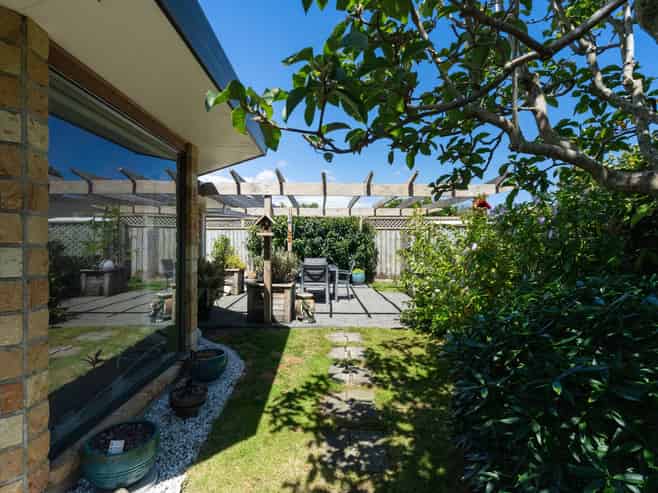 36 Cranbrook Grove, Waikanae