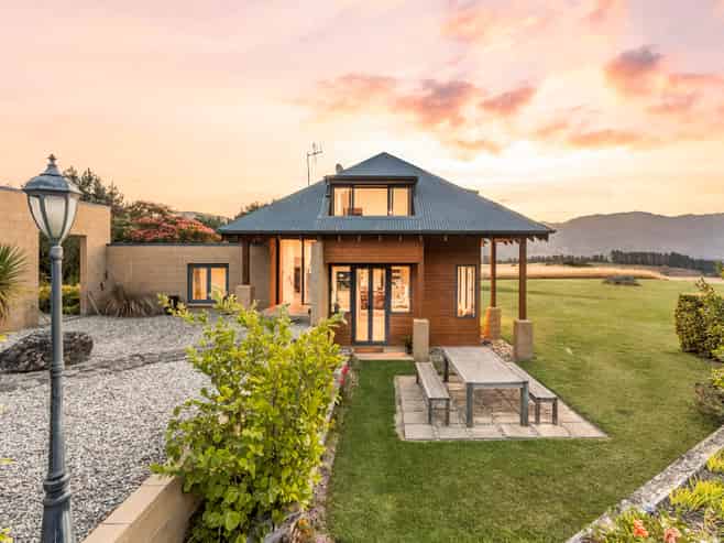 475 Wanaka-Luggate Highway, Wanaka