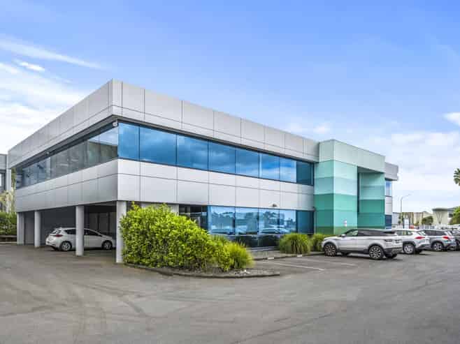 Secure this 236-534sqm Albany office portfolio