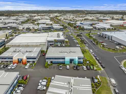 Secure this 236-534sqm Albany office portfolio