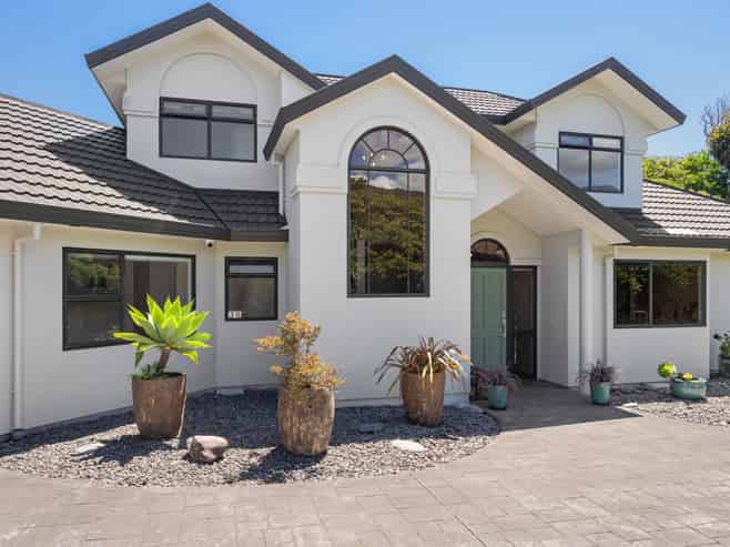 30 Awanui Drive, Waikanae