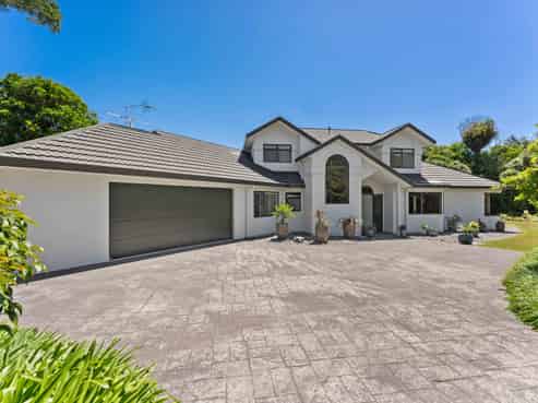 30 Awanui Drive, Waikanae