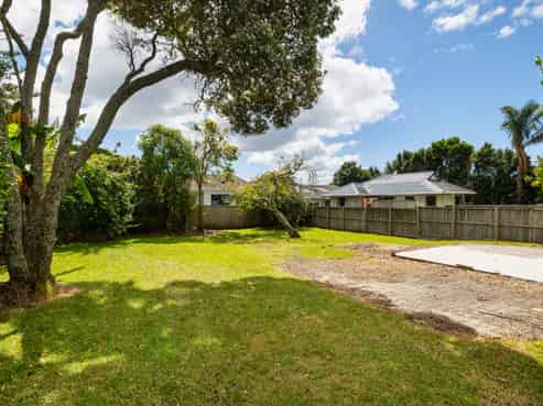 32A Pine Avenue, Henderson