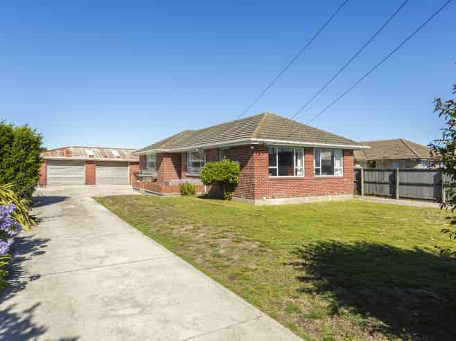 14 Leverett Place, North New Brighton