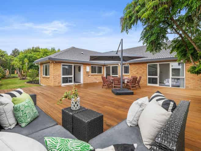 35 Anaheim Boulevard, Shamrock Park