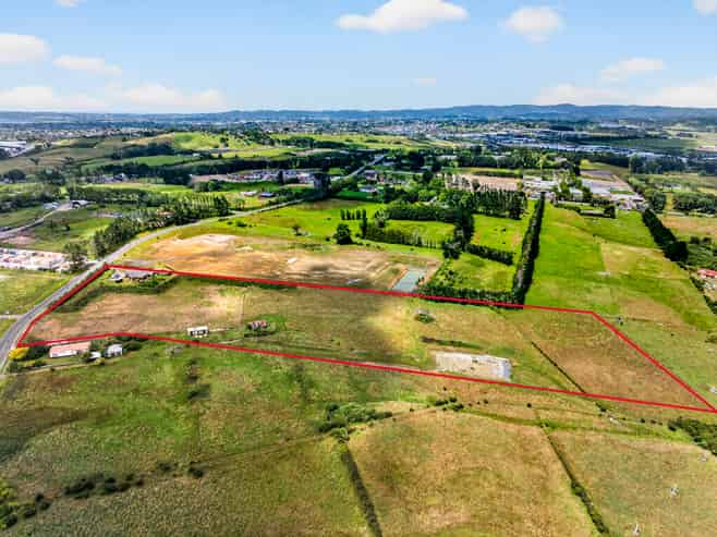 4ha industrial land – 900 metres to motorway