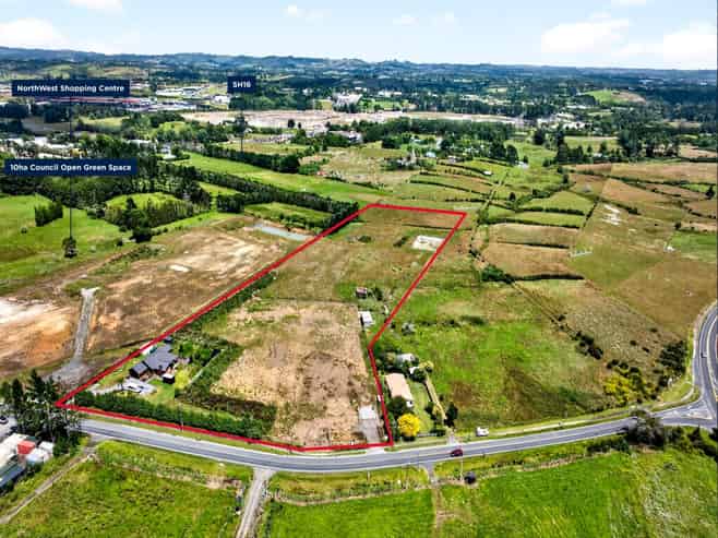 4ha industrial land – 900 metres to motorway