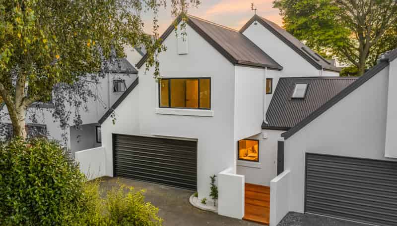 2/8 Mayfair Street, Riccarton