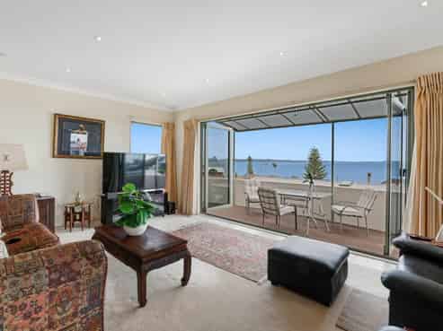 17 Fishermans Cove, Army Bay