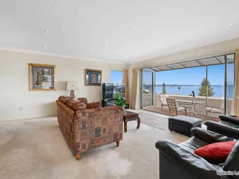 17 Fishermans Cove, Army Bay