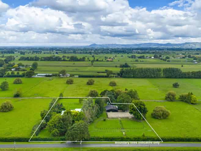 64 Reynolds Road, Rotoorangi