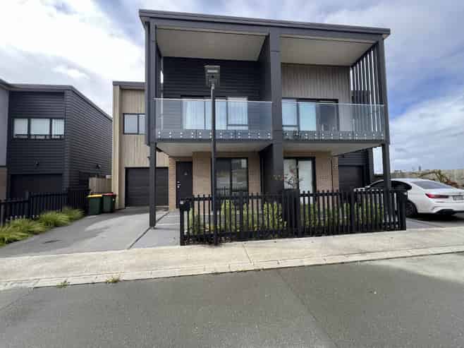 30 Monstedt Terrace, Mairangi Bay