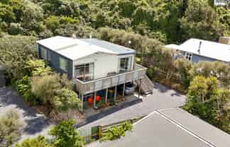 9 Moana Street, Kaka Point