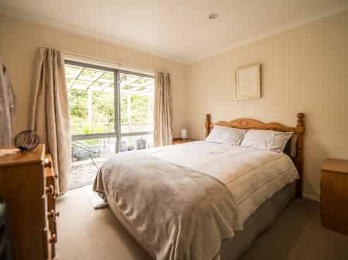 9 Moana Street, Kaka Point