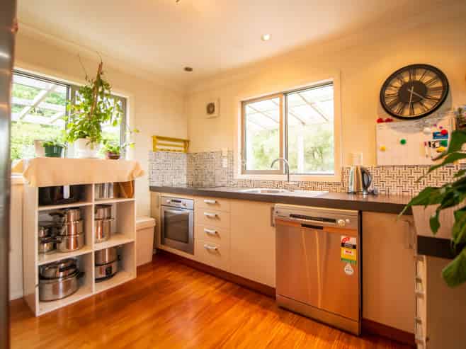 9 Moana Street, Kaka Point