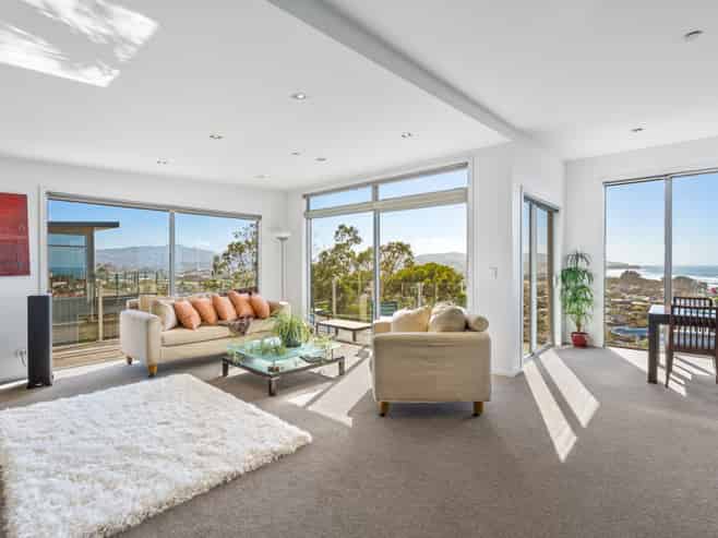 75 Ravenswood Road, Saint Clair