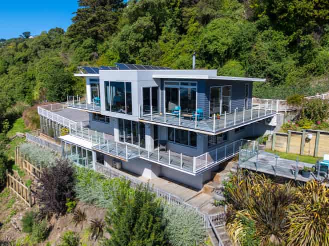 75 Ravenswood Road, Saint Clair