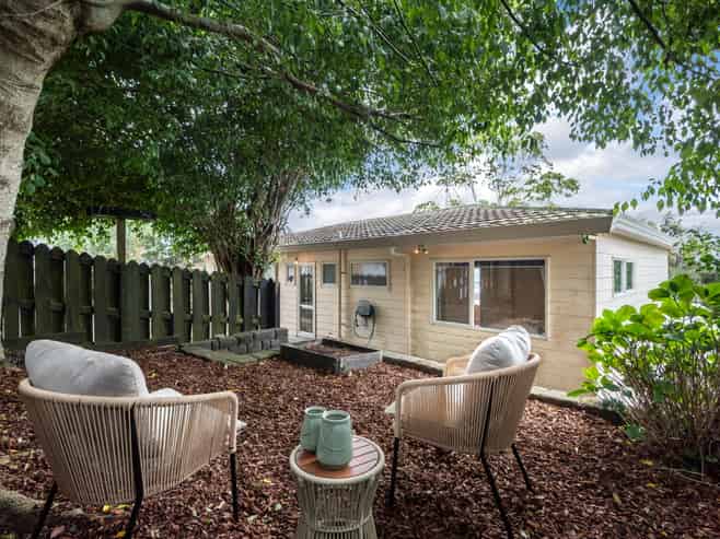 1/44 Barbados Drive, Unsworth Heights