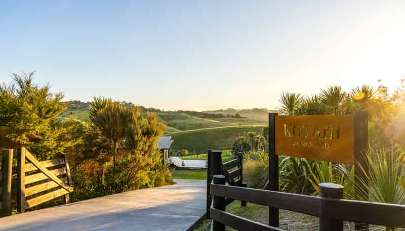 571 Pakiri Road, Leigh