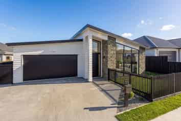 377 Te Taruna Drive, Milldale