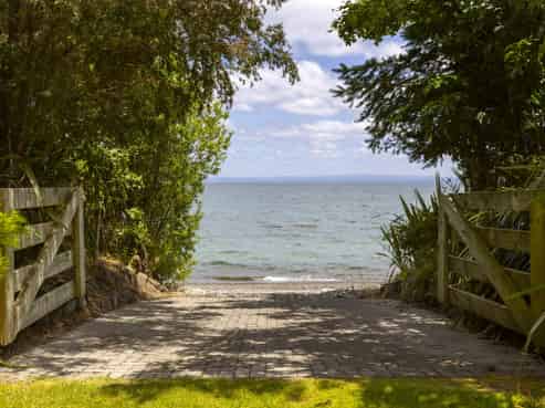 194 and 196 State Highway One, Waitahanui