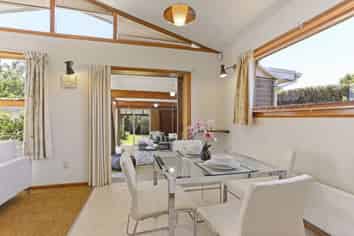 55 Wingate Street, Redwood